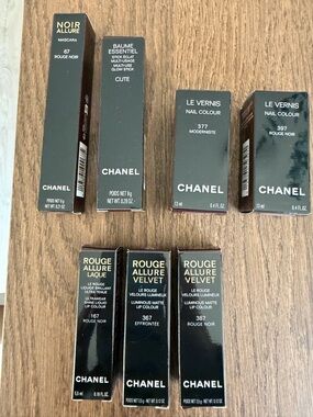 CHANEL Makeup Lot - Rouge Noir